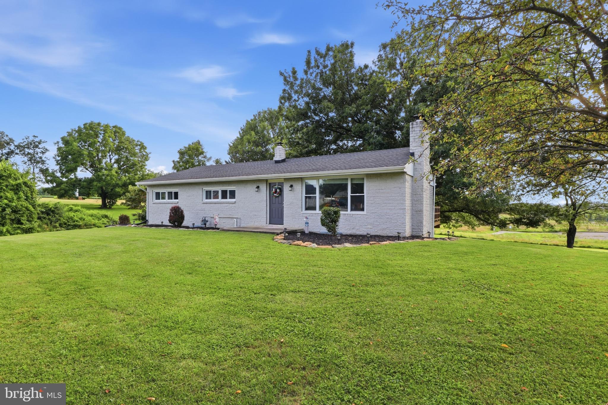 557 Chestnut Hill Road York, PA 17402 - Photo 4 of 51 Gallery Image 4
