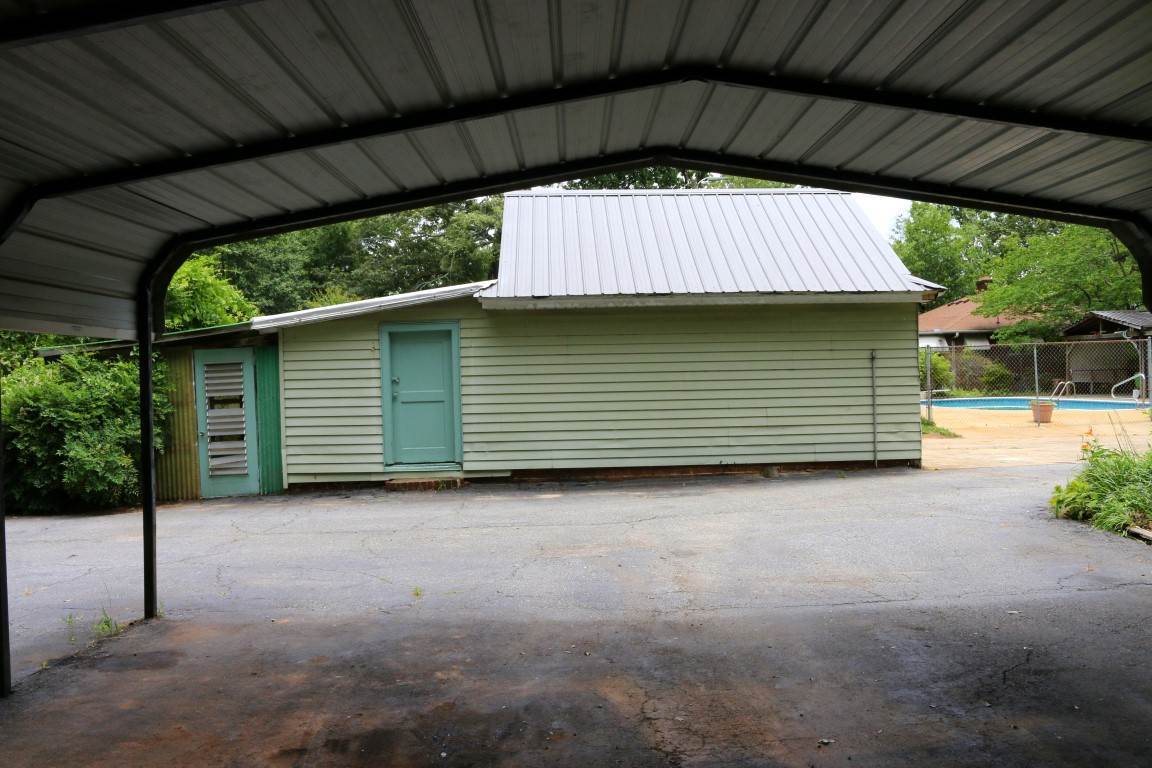 218 Whitehall Road Anderson, SC 29625 - Photo 8 of 35 Gallery Image 8