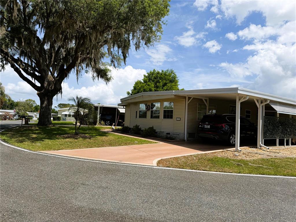 121 Azalea Trail Leesburg, FL 34748 - Photo 3 of 44