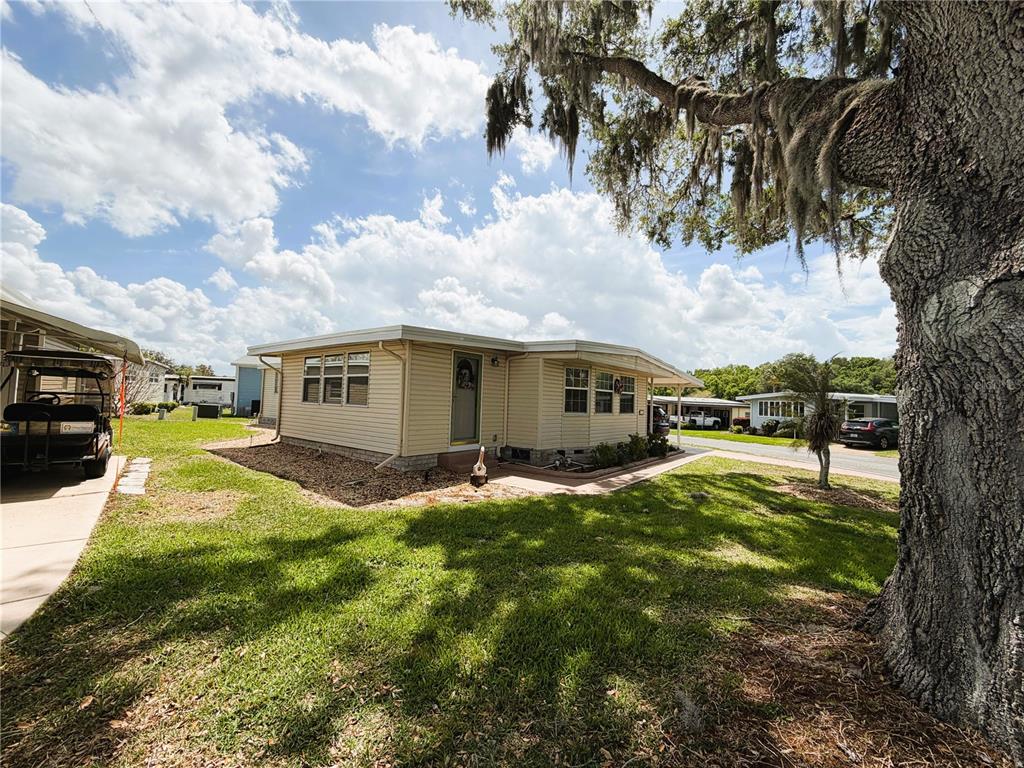 121 Azalea Trail Leesburg, FL 34748 - Photo 5 of 44