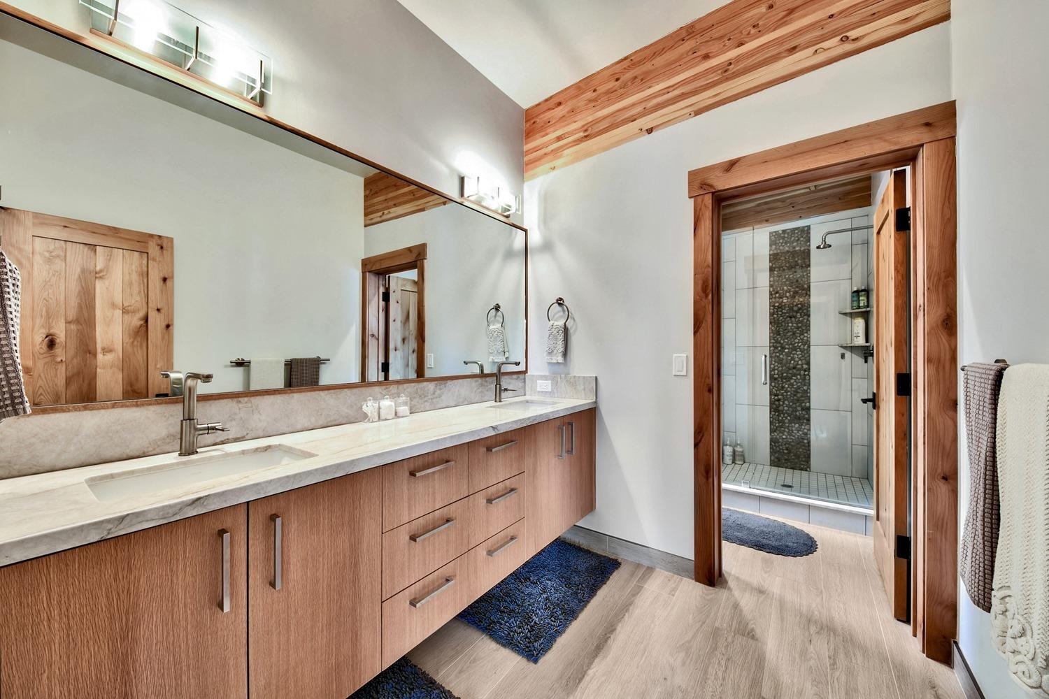 11526 Henness Road Truckee, CA 96161 - Photo 16 of 21 Gallery Image 16