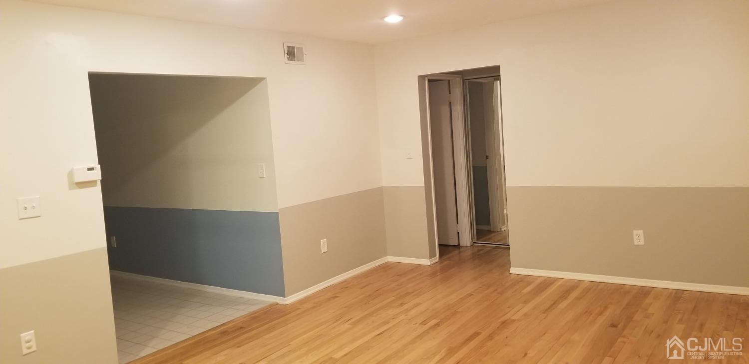 161 Evergreen Road, Unit 14B Edison, NJ 08837 - Photo 9 of 17 Gallery Image 9