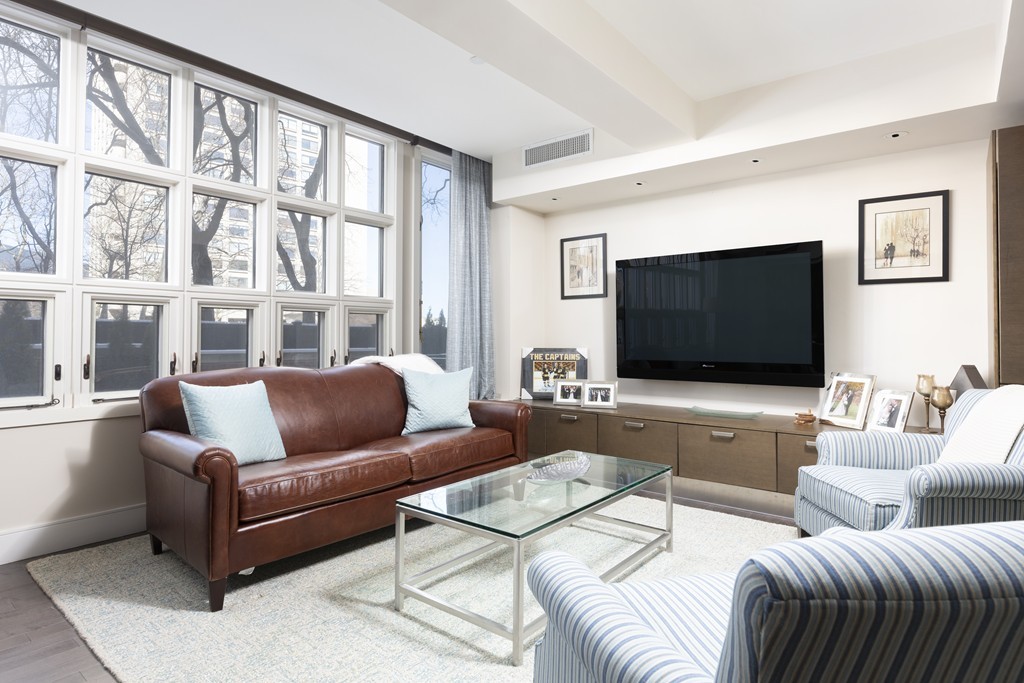 20 Rowes Wharf, Unit TH1 Boston, MA 02110 - Photo 1 of 11