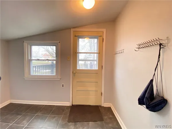 $2,000 | 3 Glenwood Avenue, Tonawanda, NY 14150