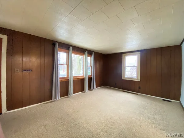 $2,000 | 3 Glenwood Avenue, Tonawanda, NY 14150