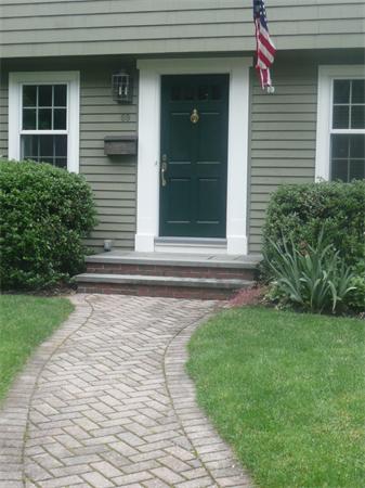 69 Scotland Road Reading, MA 01867 - Photo 2 of 25 Gallery Image 2