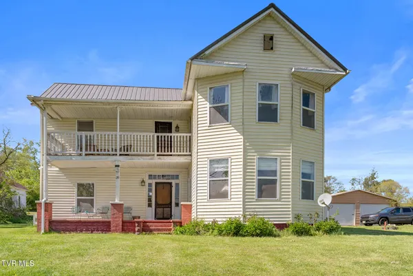 $259,000 | 210 Evergreen Street, Glade Spring, VA 24340