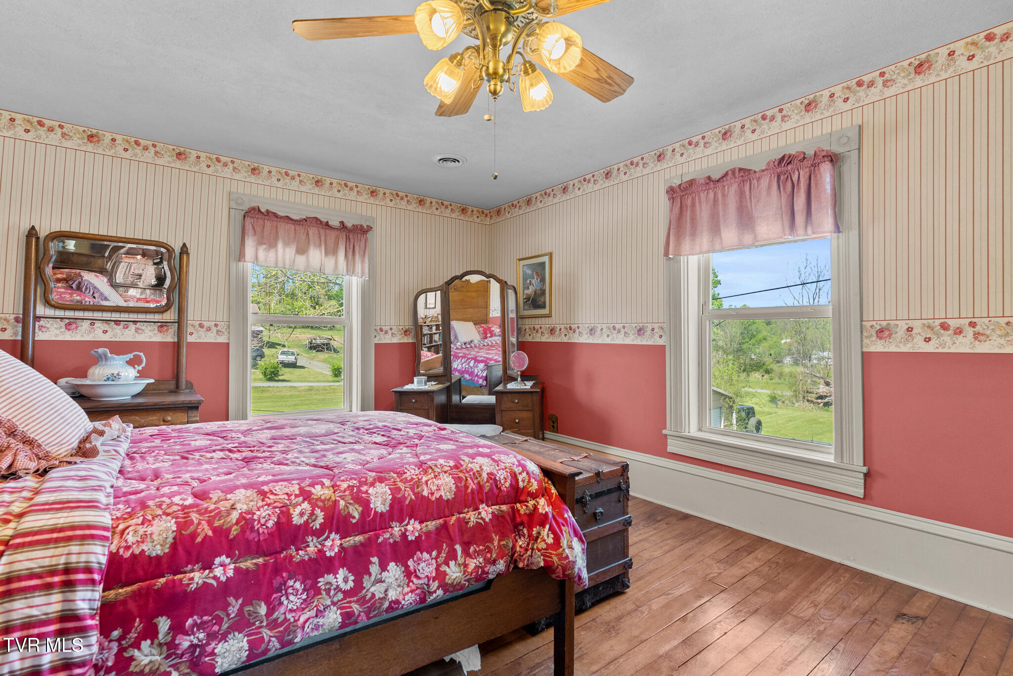 210 Evergreen Street Glade Spring, VA 24340 - Photo 23 of 41 DSC06403