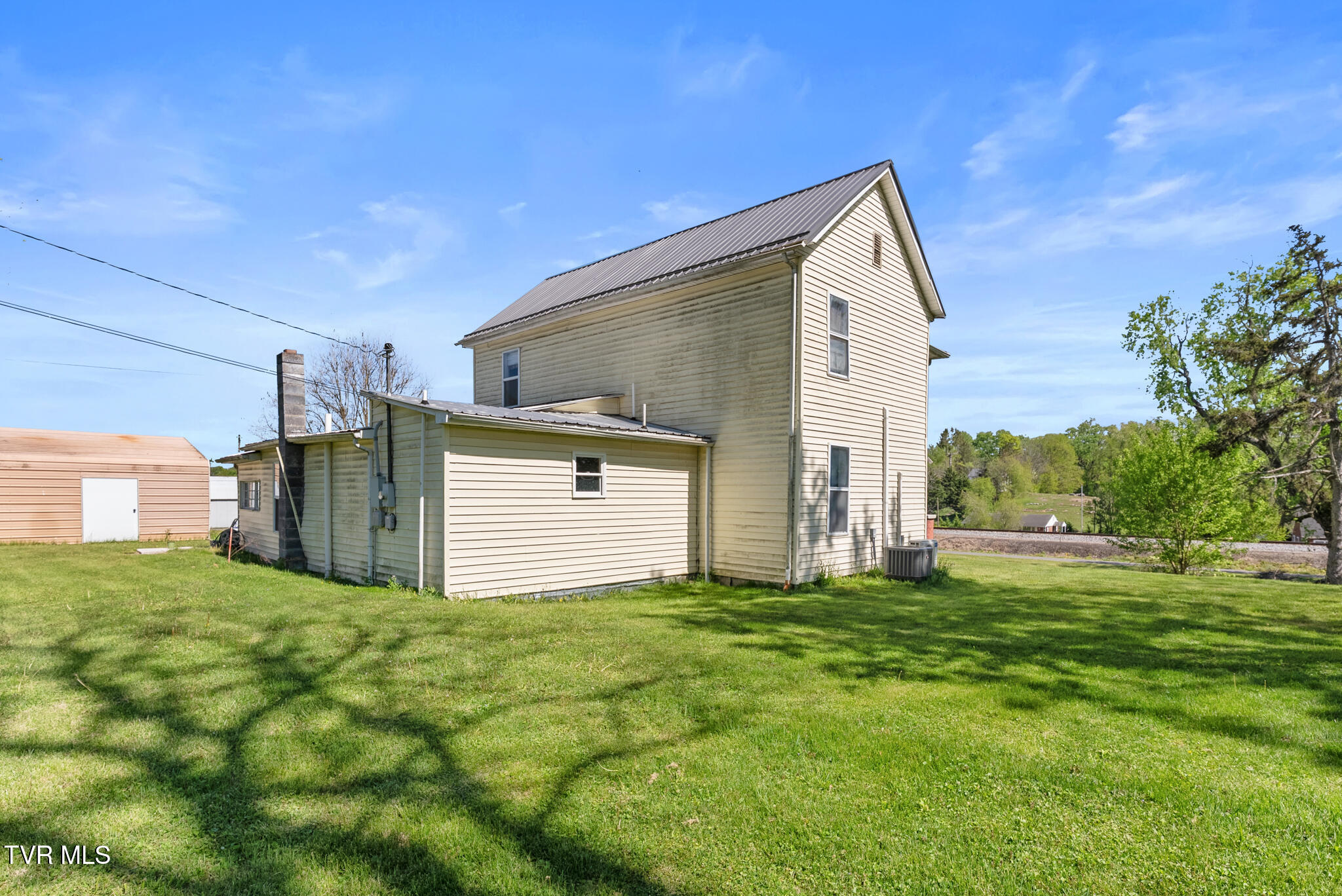210 Evergreen Street Glade Spring, VA 24340 - Photo 29 of 41 DSC06439