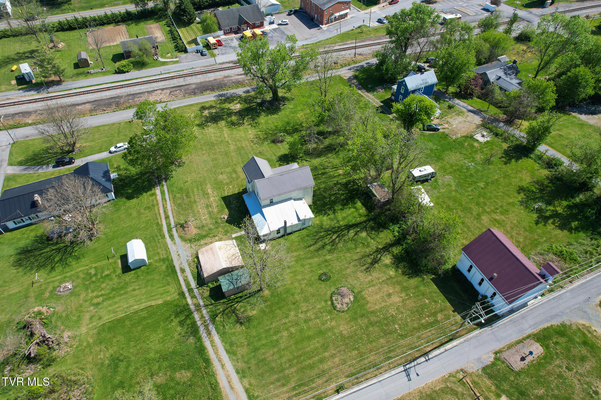 210 Evergreen Street Glade Spring, VA 24340 - Photo 34 of 41 DJI_0033