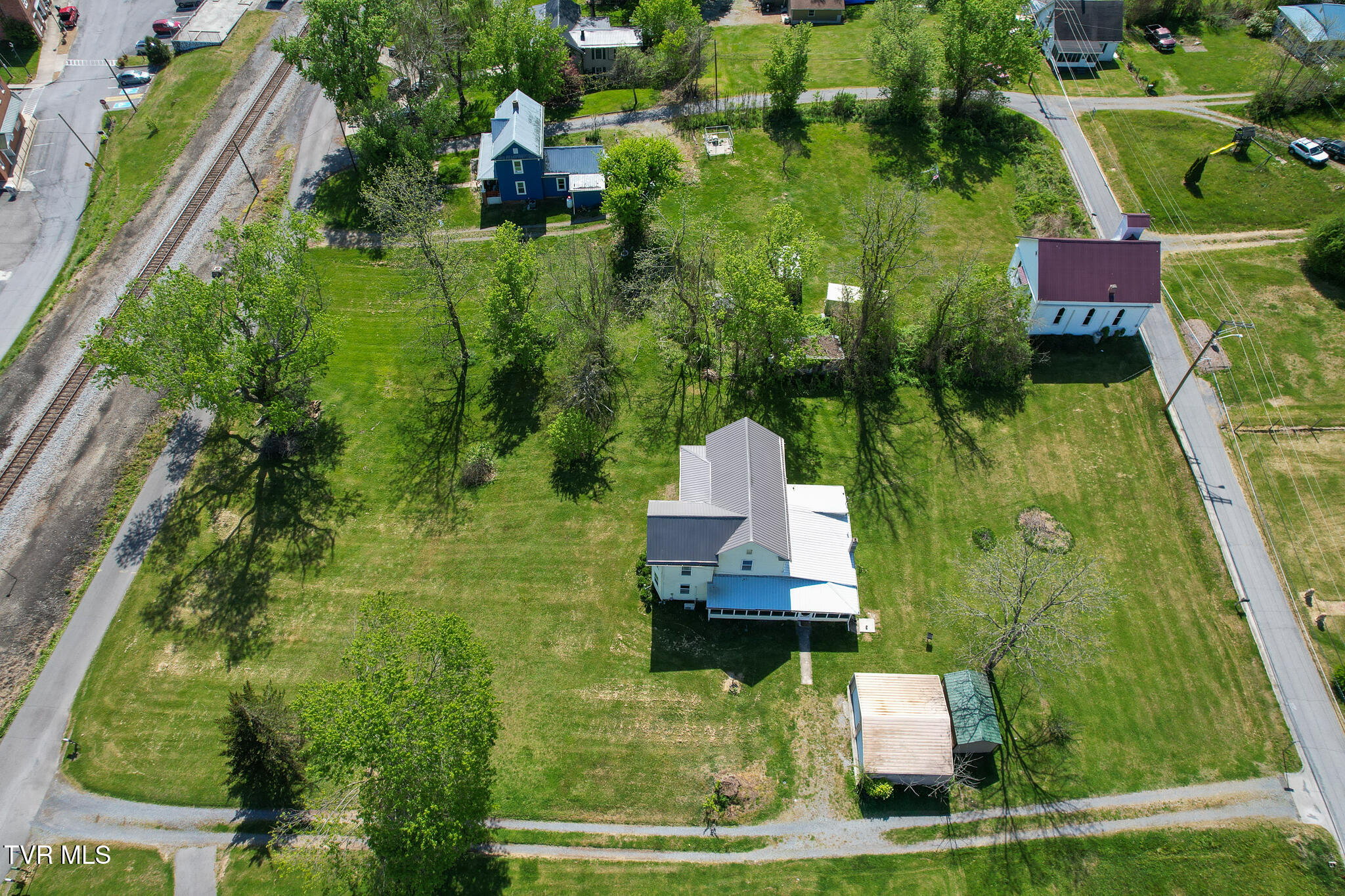 210 Evergreen Street Glade Spring, VA 24340 - Photo 35 of 41 DJI_0035