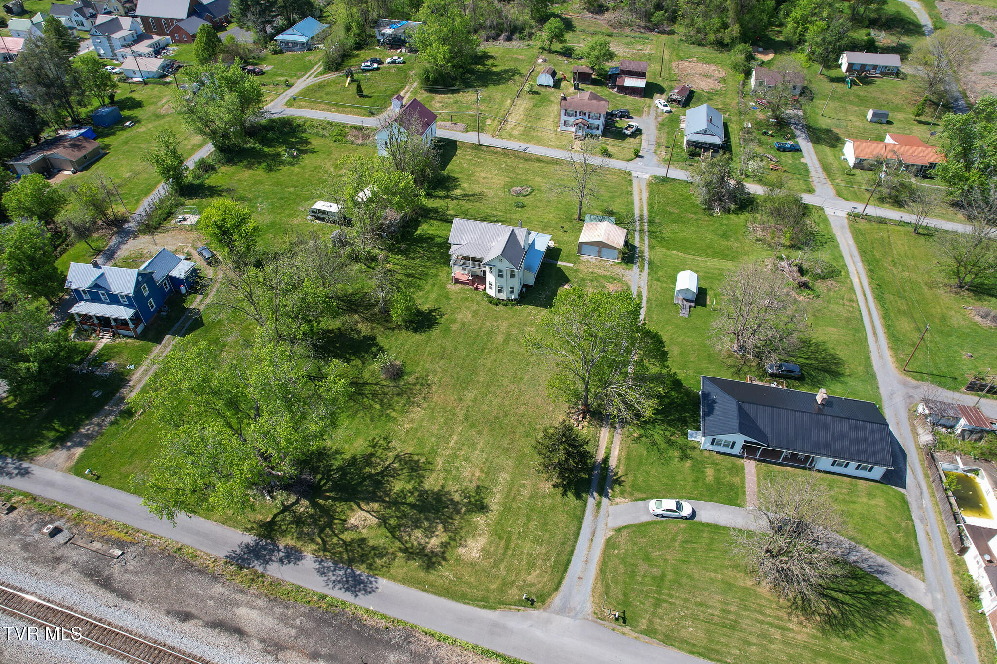 210 Evergreen Street Glade Spring, VA 24340 - Photo 36 of 41 DJI_0036