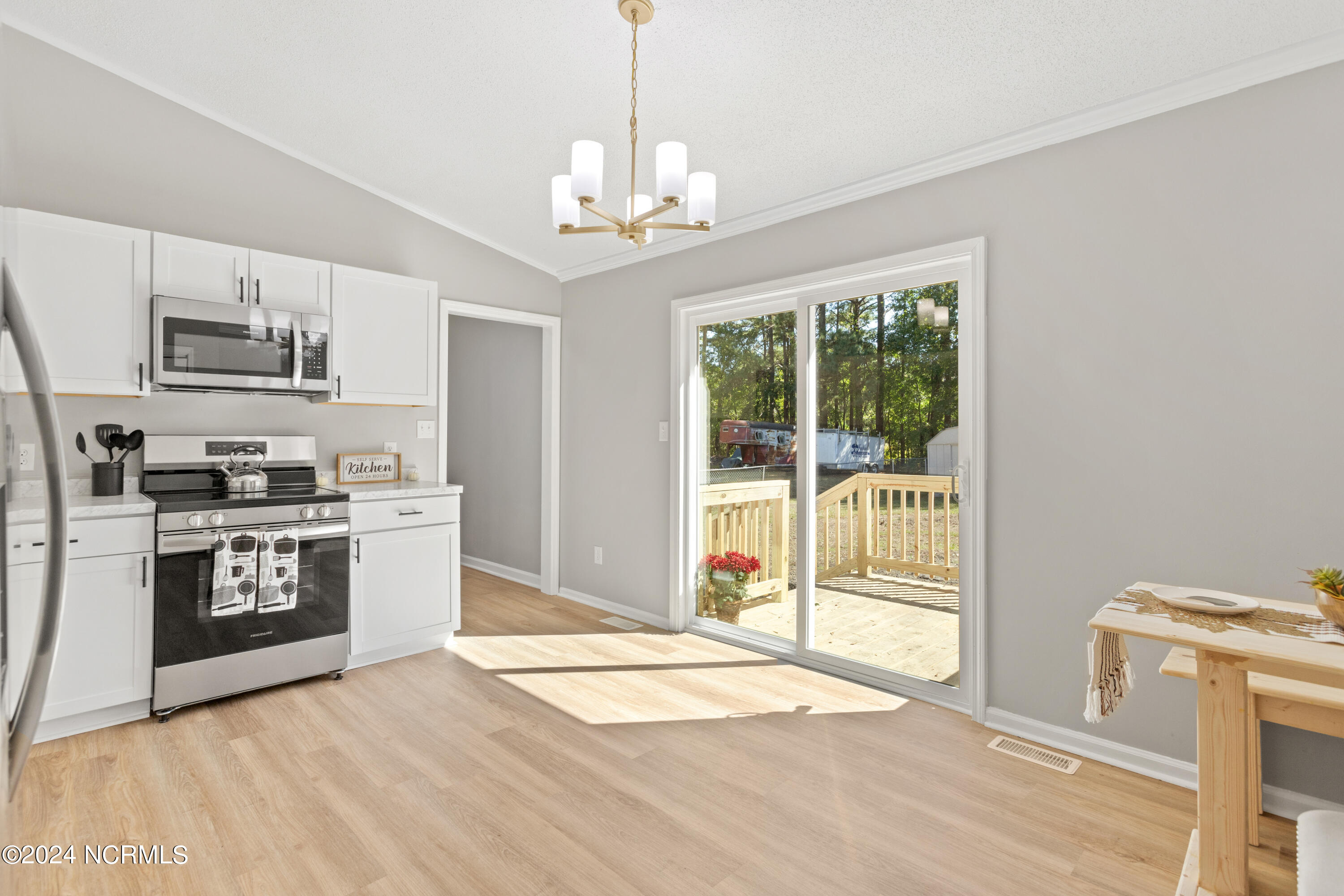 1225 Ramsey Road Jacksonville, NC 28546 - Photo 10 of 41 Kitchen