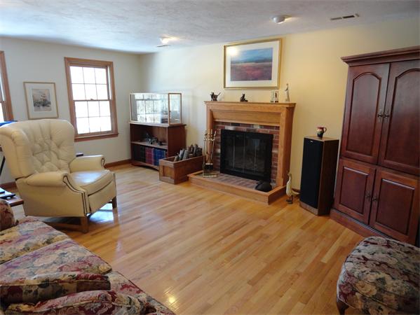 19 Great Road Stow, MA 01775 - Photo 3 of 16