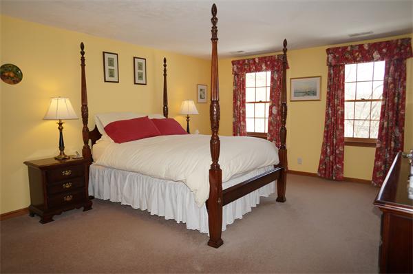 19 Great Road Stow, MA 01775 - Photo 8 of 16