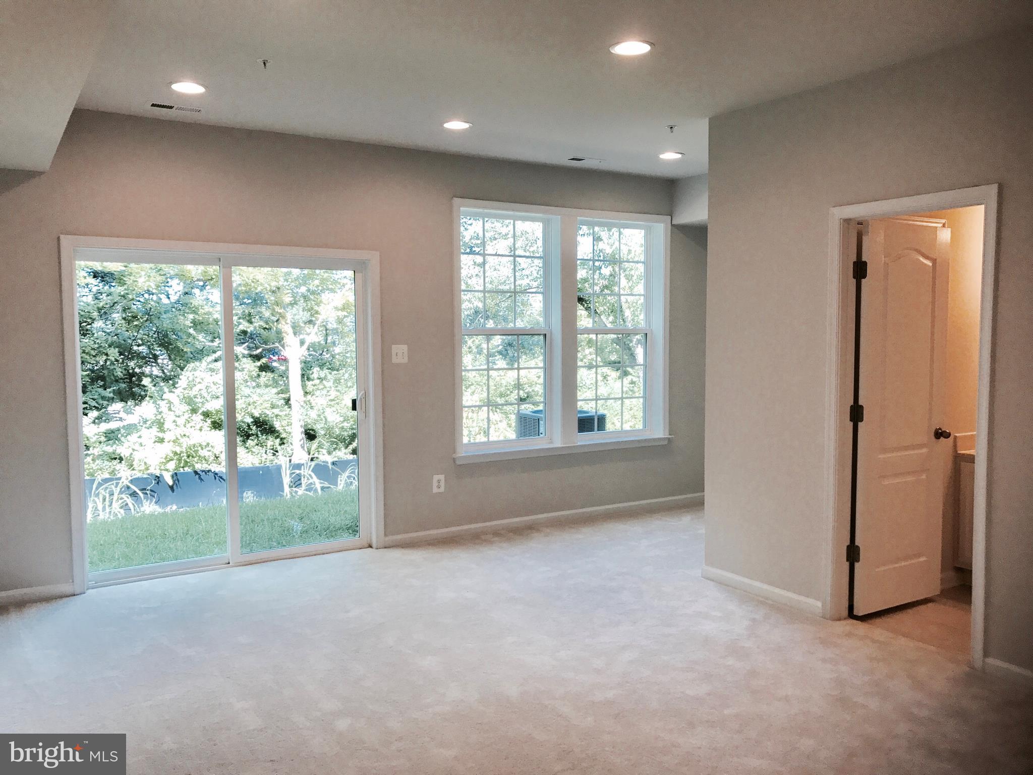 307 Spring Bank Way Frederick, MD 21701 - Photo 11 of 13 Gallery Image 11