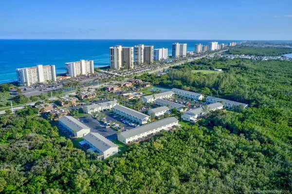 $249,000 | 9423 South Ocean Drive, Unit 75, Jensen Beach, FL 34957