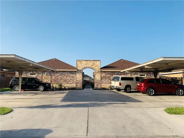 $1,000 | 2709 East Franklin Avenue, Unit 4, Alton, TX 78573