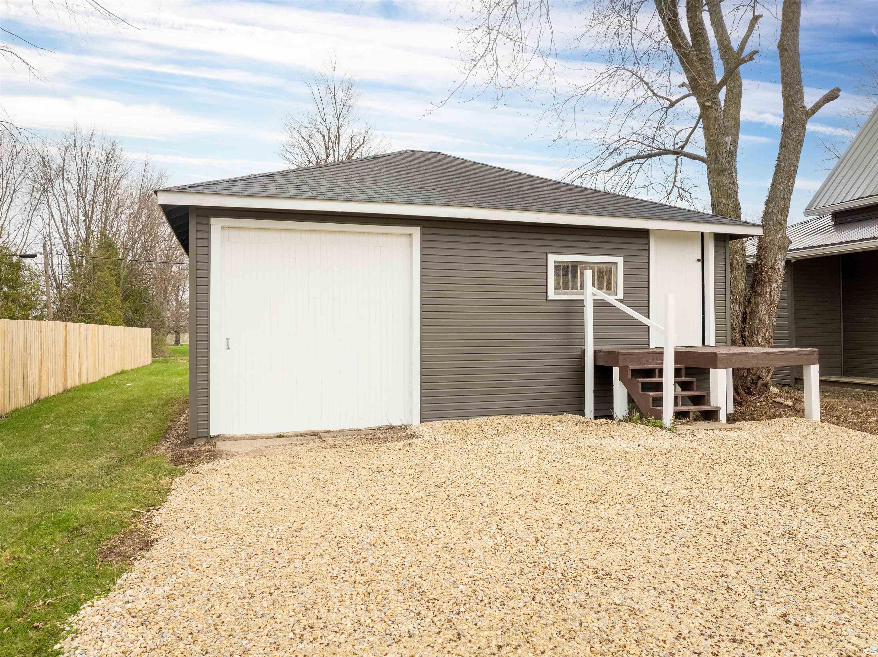 446 East Center Street Dunkirk, IN 47336 - Photo 5 of 24