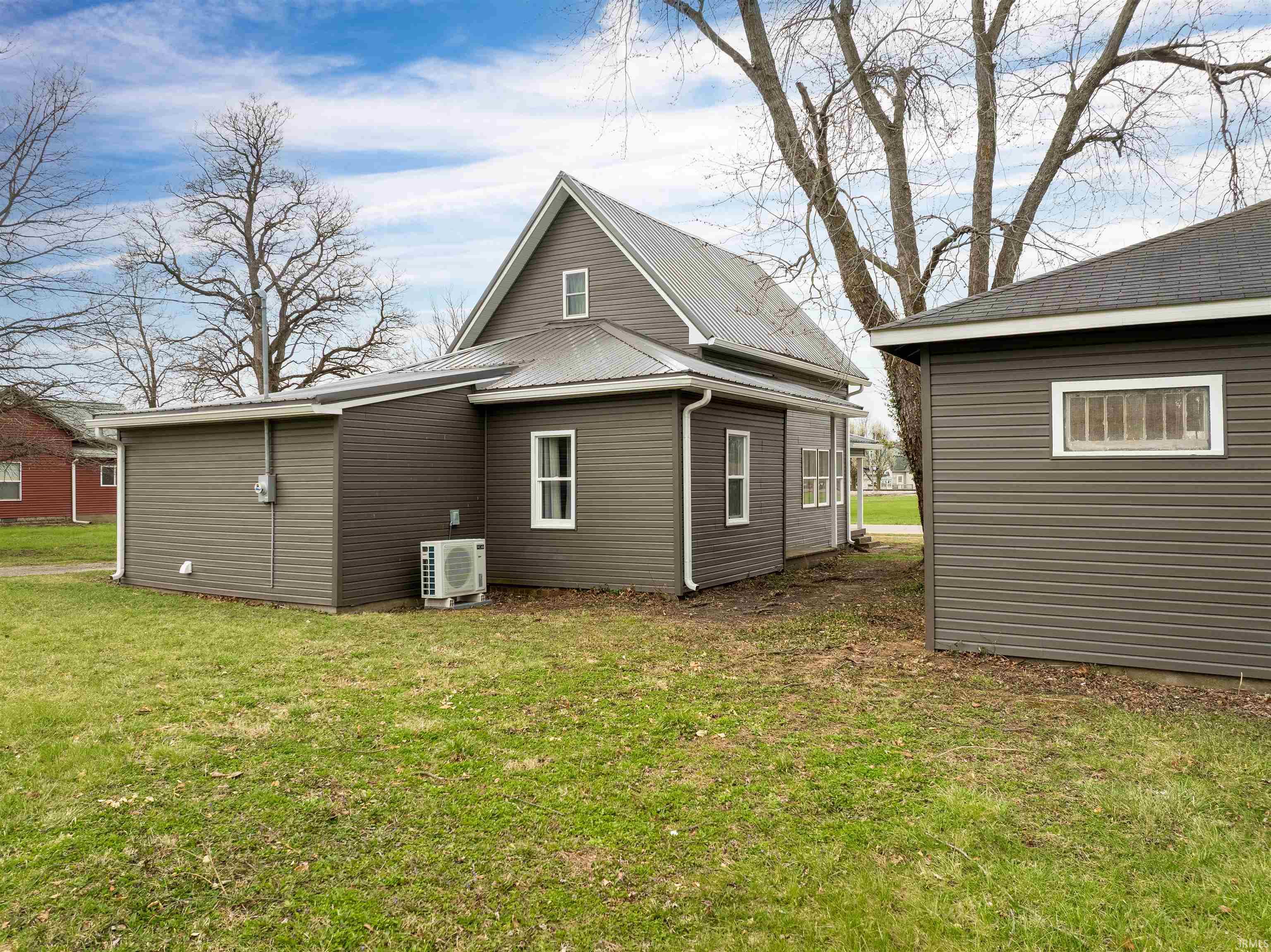 446 East Center Street Dunkirk, IN 47336 - Photo 7 of 24