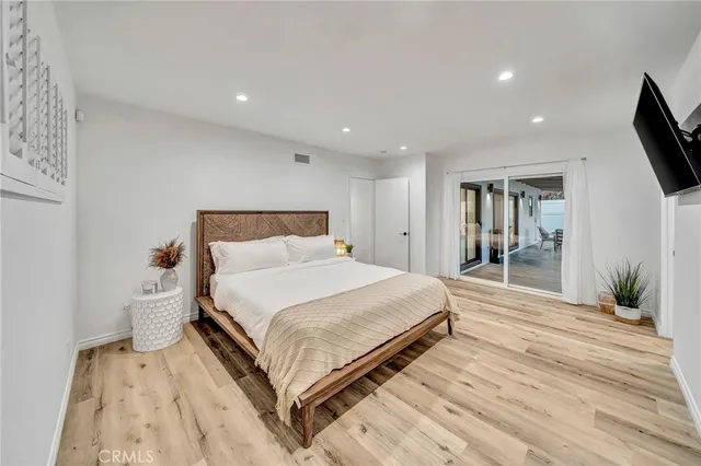 $12,000 | 16127 Hartsook Street, Encino, CA 91436