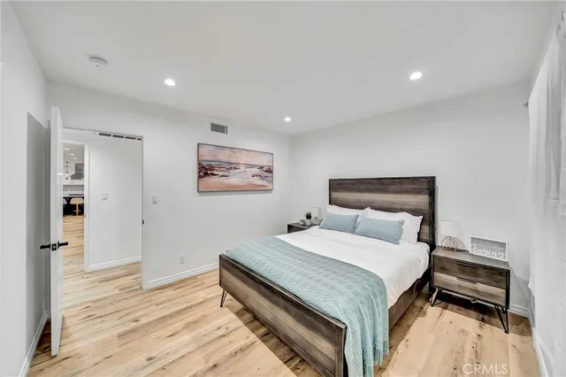 $12,000 | 16127 Hartsook Street, Encino, CA 91436