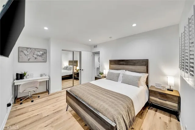 $12,000 | 16127 Hartsook Street, Encino, CA 91436