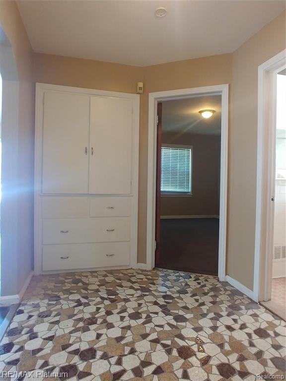 18934 Forrer Street Detroit, MI 48235 - Photo 9 of 21