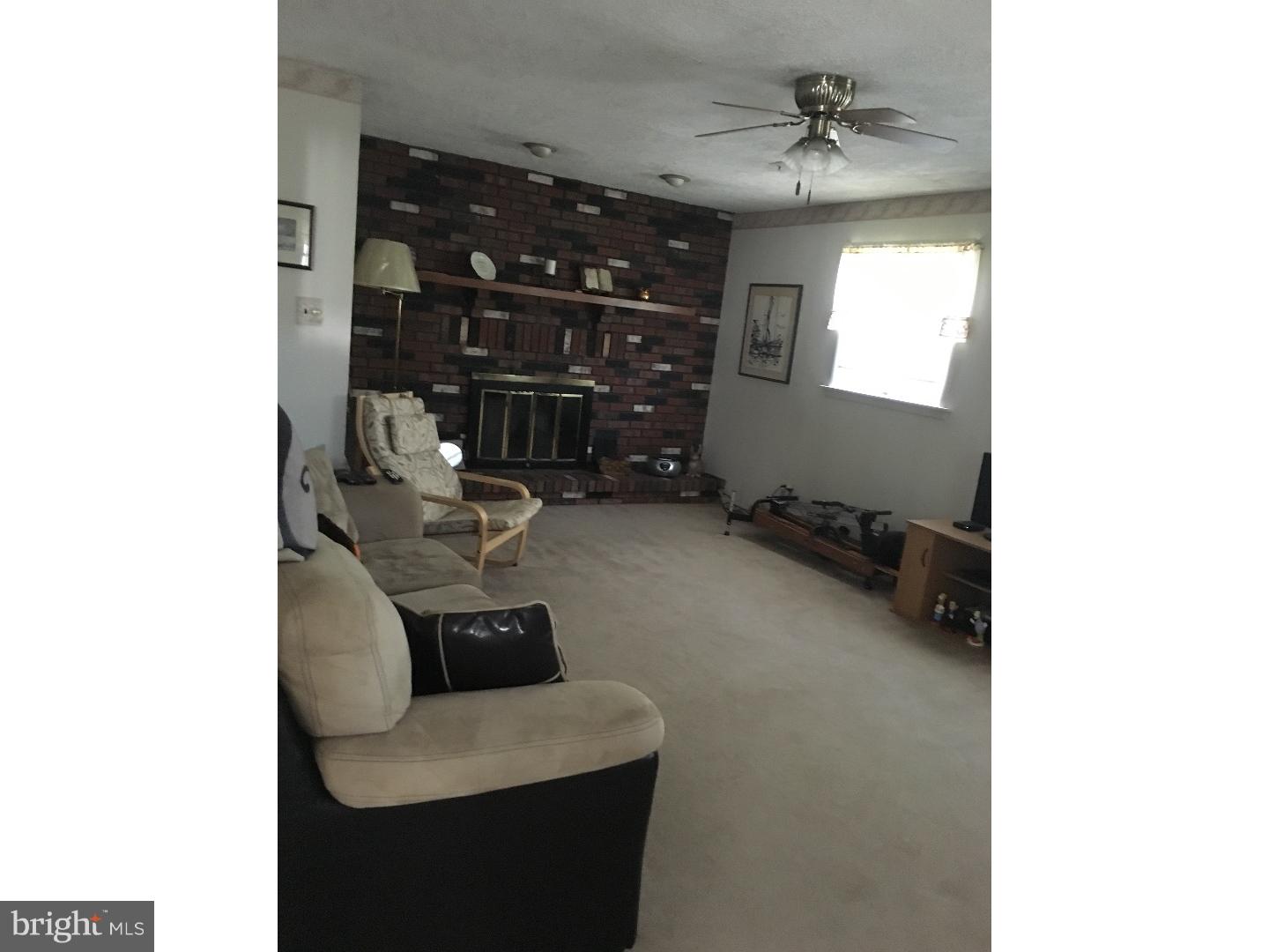39 Freedom Road Sewell, NJ 08080 - Photo 5 of 16