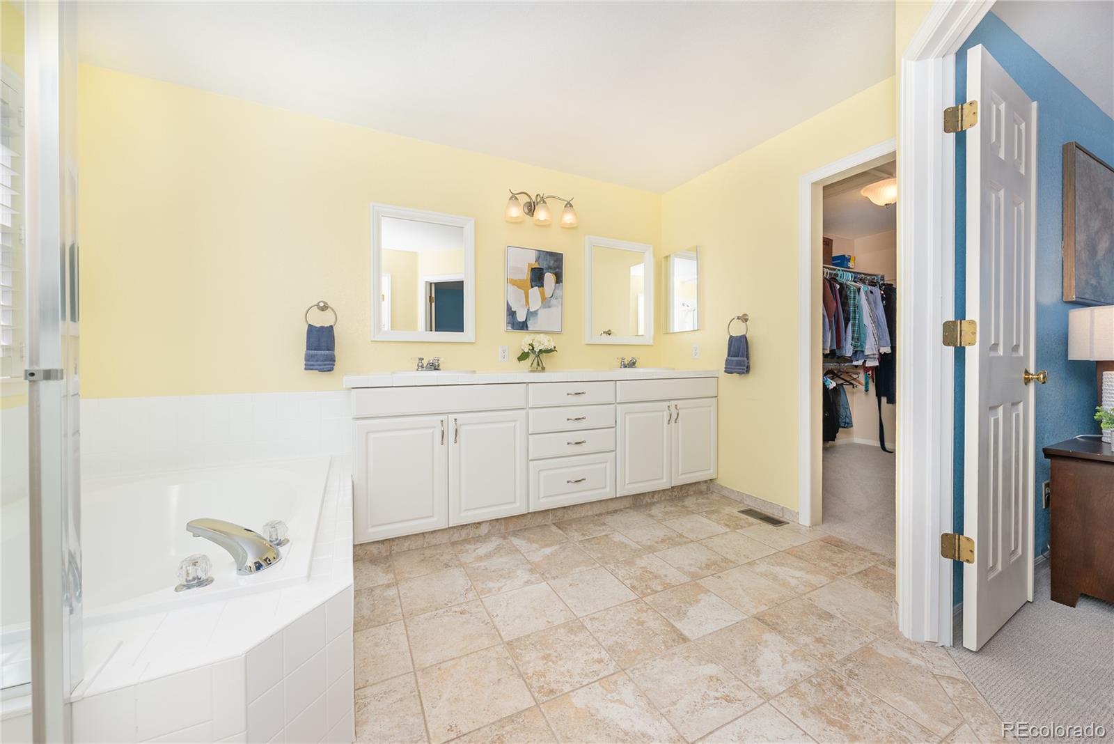 1700 Spring Water Lane Highlands Ranch, CO 80129 - Photo 23 of 42 Gallery Image 23