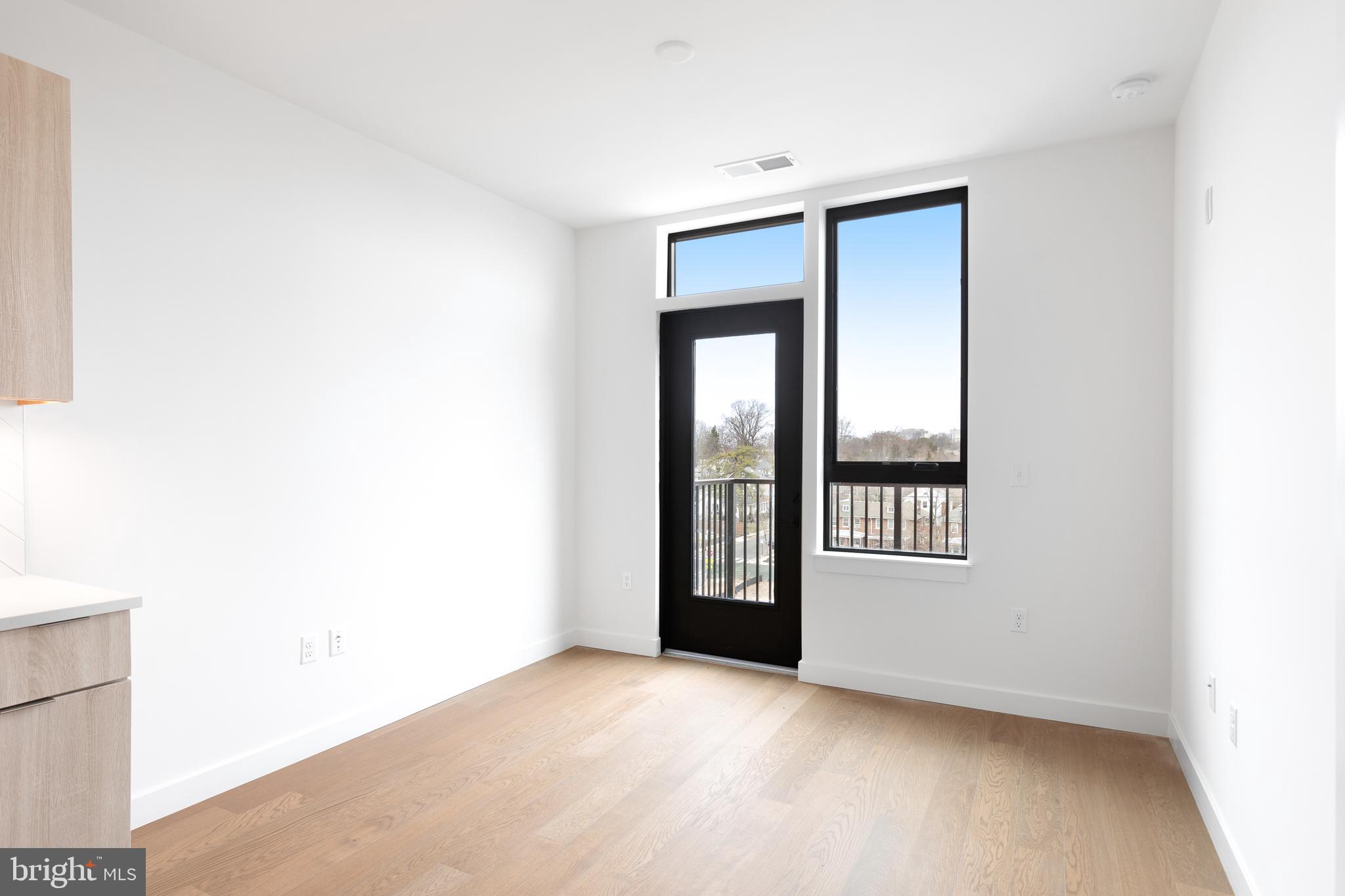 7175 12th Street Northwest, Unit 610 Washington, DC 20012 - Photo 16 of 35 a view of an empty room with a window