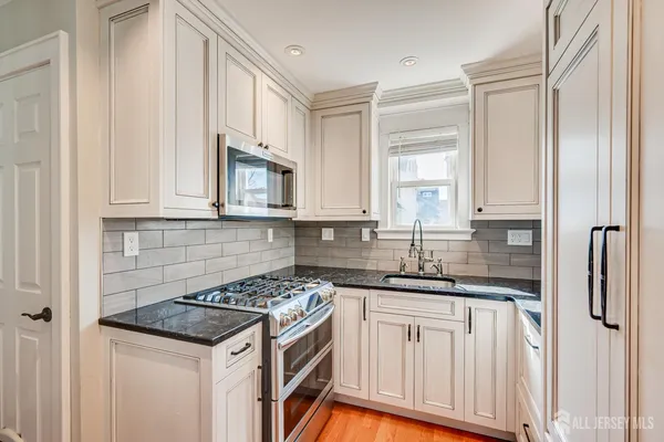 $675,000 | 121 Columbia Avenue, Metuchen, NJ 08840