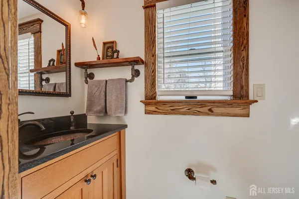 $675,000 | 121 Columbia Avenue, Metuchen, NJ 08840