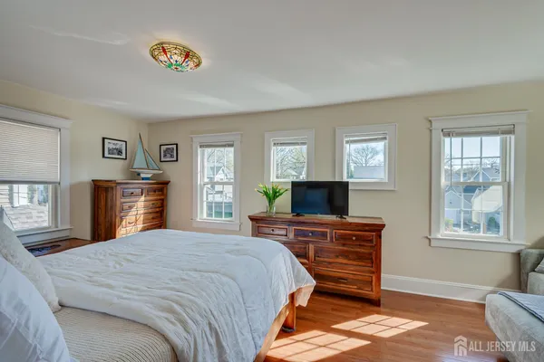 $675,000 | 121 Columbia Avenue, Metuchen, NJ 08840