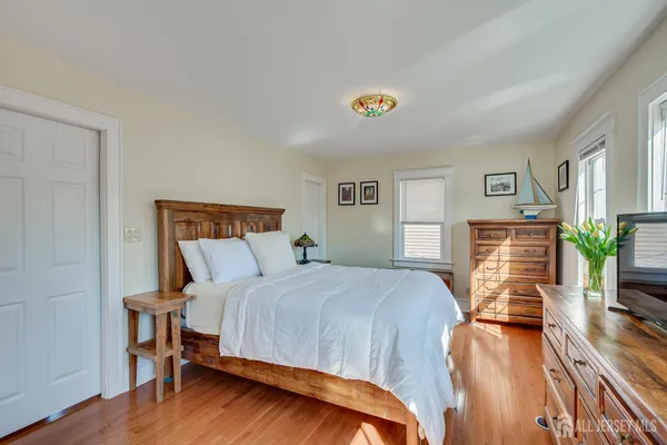$675,000 | 121 Columbia Avenue, Metuchen, NJ 08840