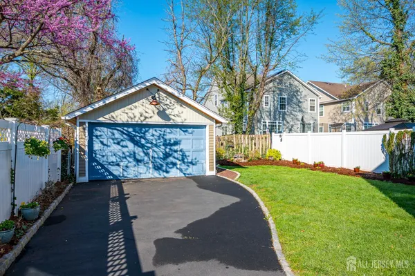 $675,000 | 121 Columbia Avenue, Metuchen, NJ 08840