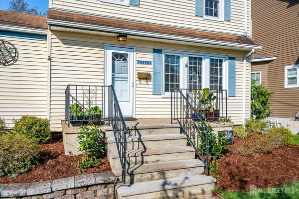 $675,000 | 121 Columbia Avenue, Metuchen, NJ 08840
