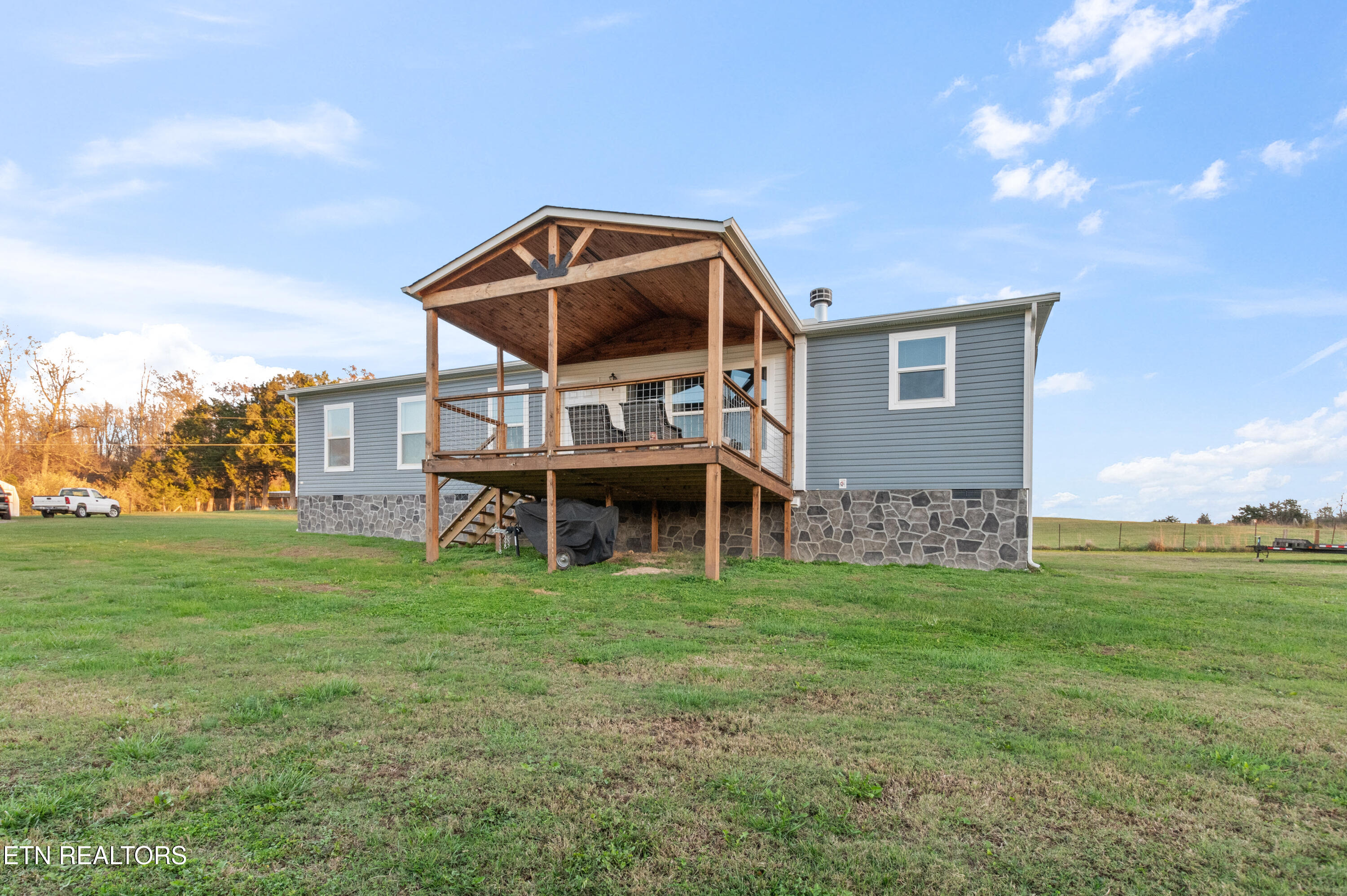 401 Leach Acres Speedwell, TN 37870 - Photo 1 of 1 46-DSC_8495