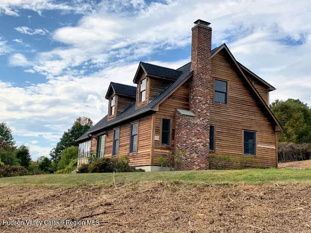 $725,000 | 15 Tory Hill Road, Hillsdale, NY 12529