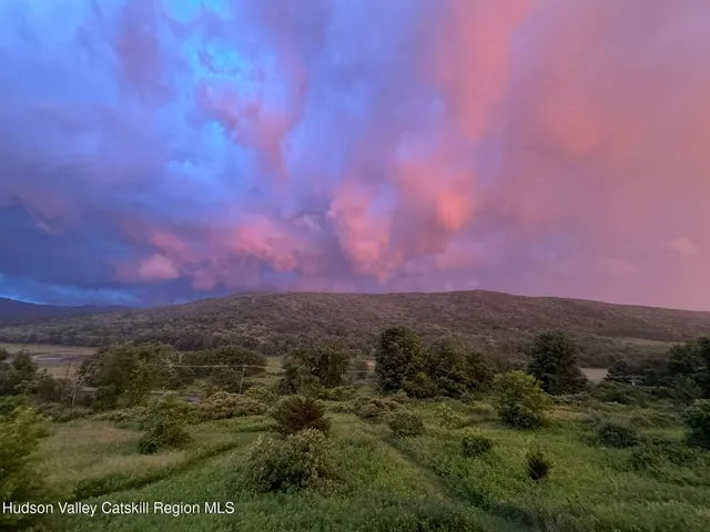 $725,000 | 15 Tory Hill Road, Hillsdale, NY 12529