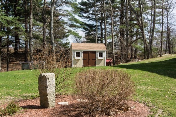 196 Pollard Road Northbridge, MA 01534 - Photo 14 of 19
