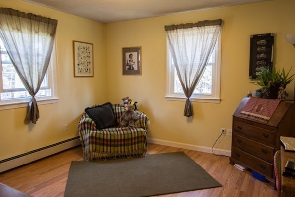 196 Pollard Road Northbridge, MA 01534 - Photo 9 of 19