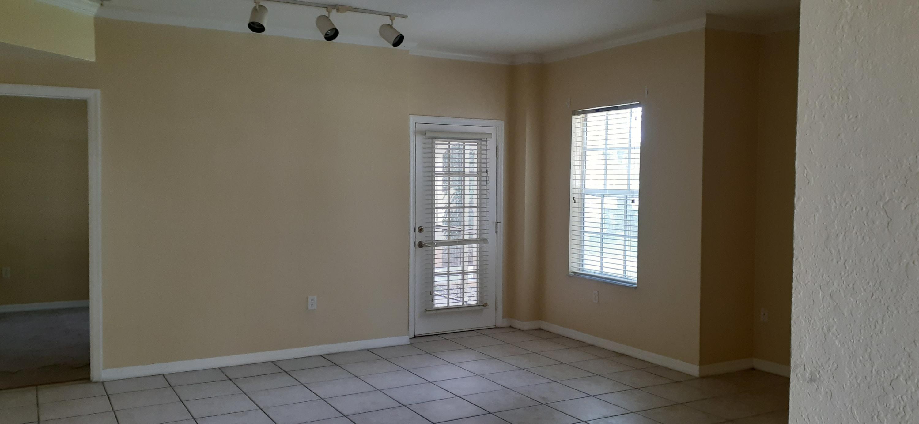 2416 57th Circle Vero Beach, FL 32966 - Photo 4 of 22 20210426_145133