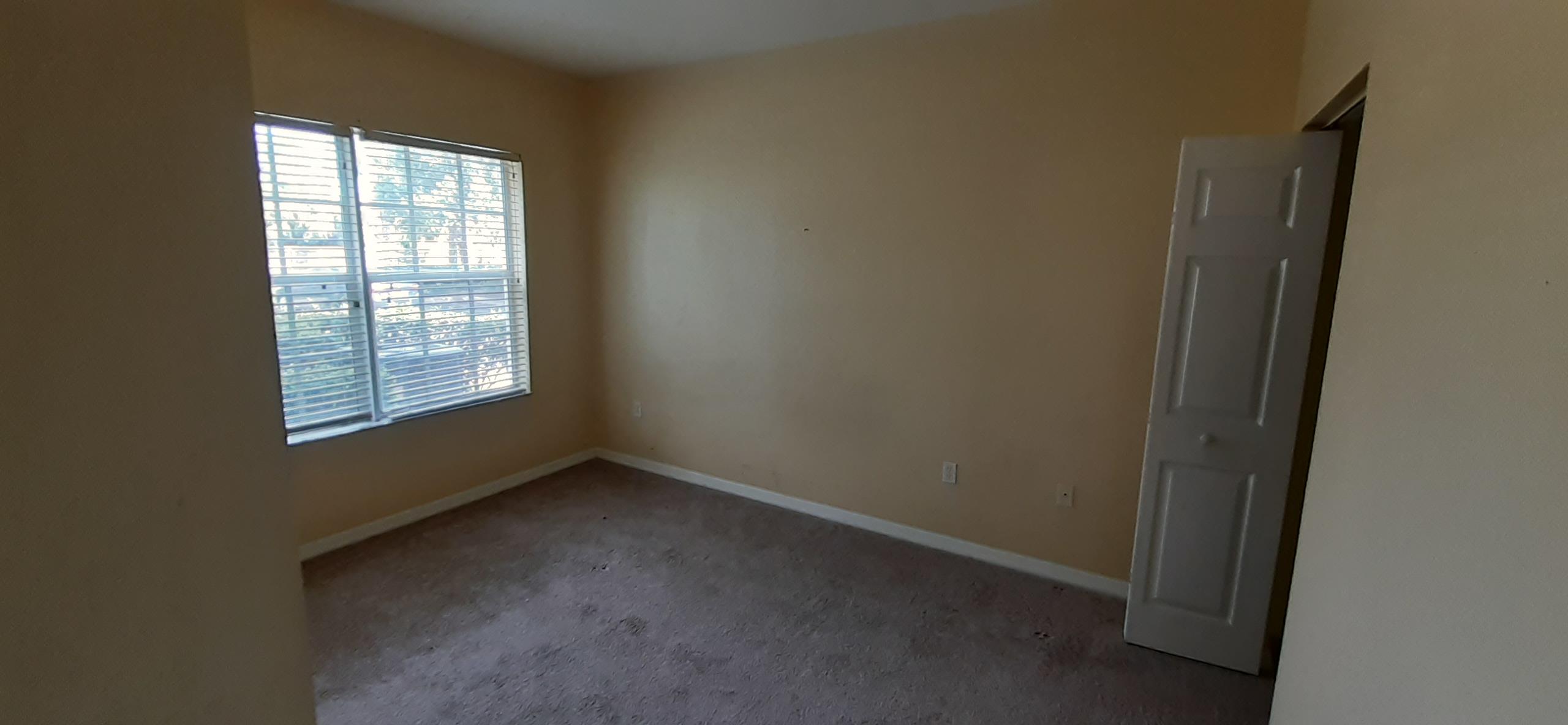 2416 57th Circle Vero Beach, FL 32966 - Photo 8 of 22 20210426_145203