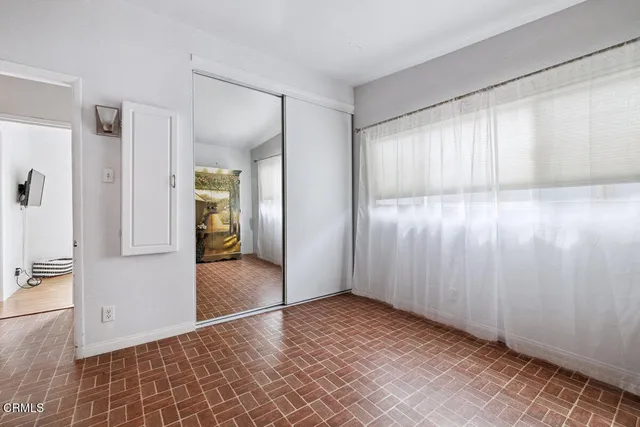 $1,199,000 | 2867 Pierpont Boulevard, Ventura, CA 93001