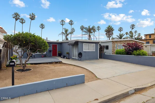 $1,199,000 | 2867 Pierpont Boulevard, Ventura, CA 93001