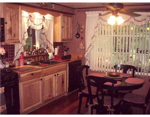 3317 North Hermitage Road Transfer, PA 16154 - Photo 7 of 18 Kitchen. Large eat in kitchen with plenty of sunlight streaming in.