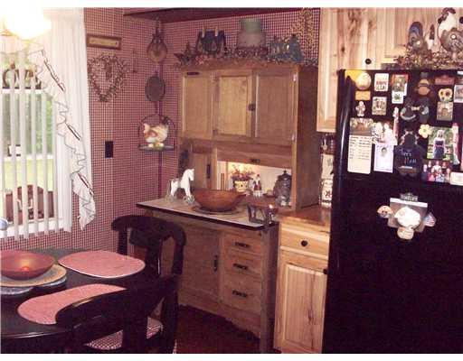 3317 North Hermitage Road Transfer, PA 16154 - Photo 8 of 18 Kitchen. Very nice size kitchen for eating.