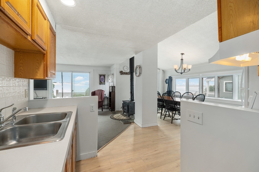 63 North Ridge Road Ipswich, MA 01938 - Photo 8 of 32