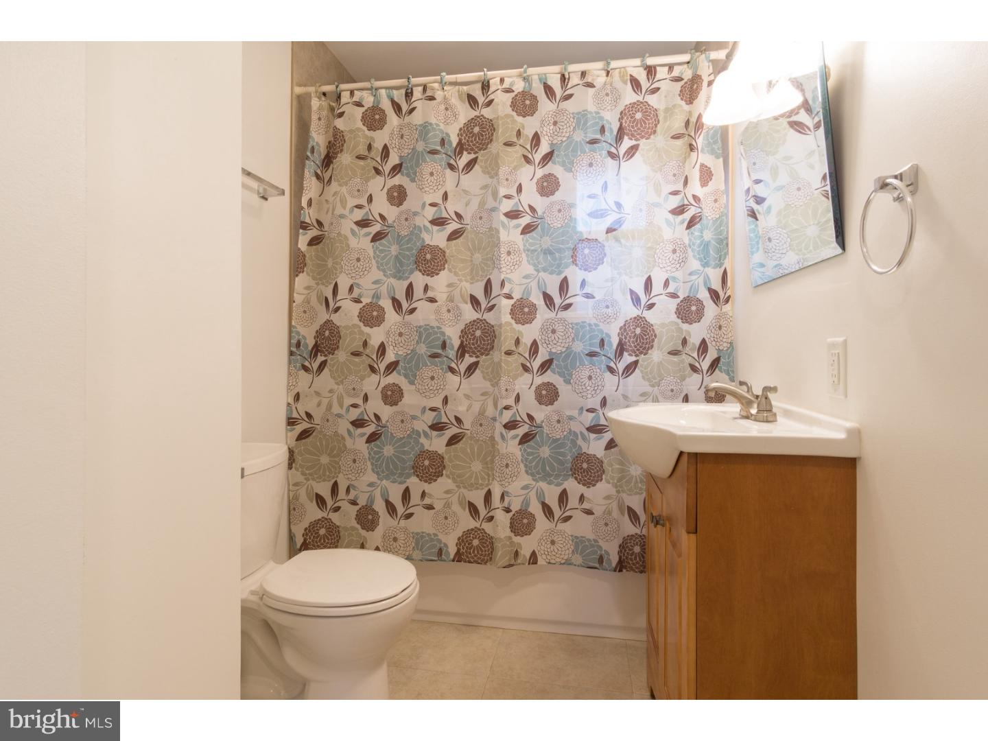 1004 Piper Road Wilmington, DE 19803 - Photo 22 of 25 Bathroom